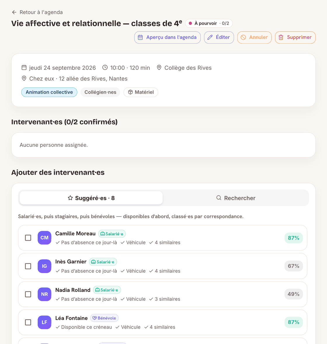 La fiche d’une animation collective dans l’application d’aujourd’hui : sa date, son lieu, son public, et les personnes disponibles proposées pour la composer.